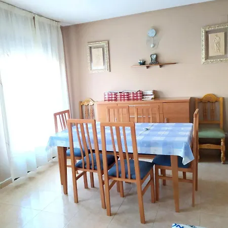 Chalet With 4 Bedrooms In With Wonderful Mountain View And Enclosed Garden 木屋 *